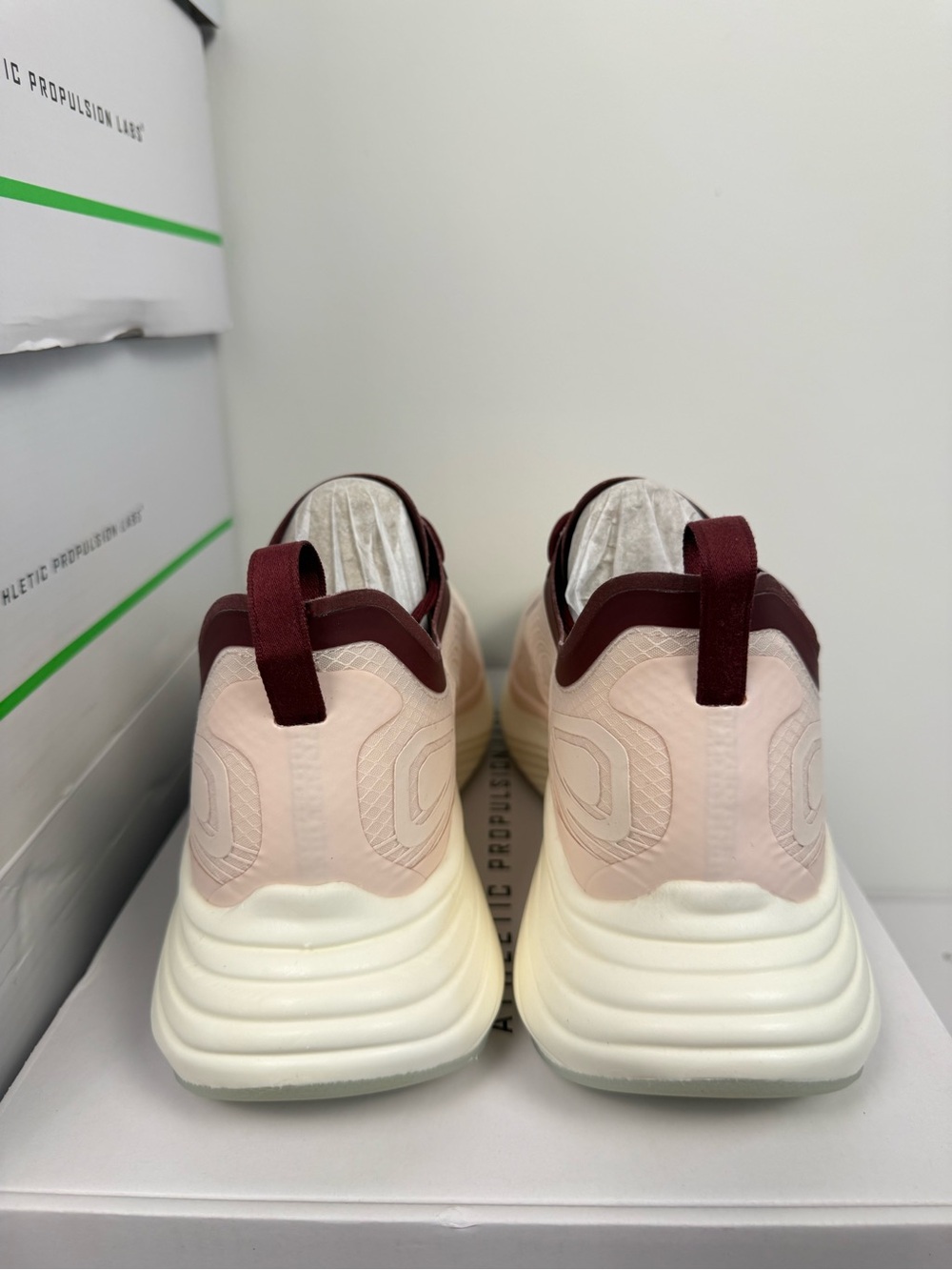 APL Men’s Streamline in Crème/Burgundy/White - Picture 5 of 5